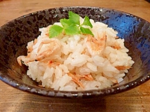 簡単☆旬を味わう桜エビの炊き込みご飯